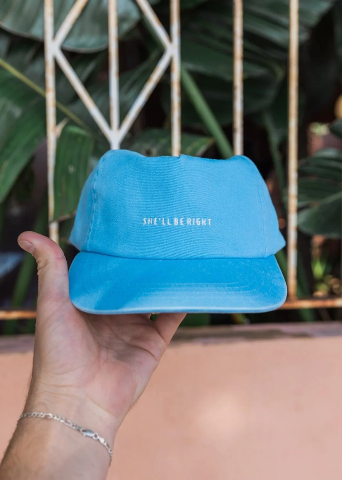 SHE'LL BE RIGHT HAT - Image 4